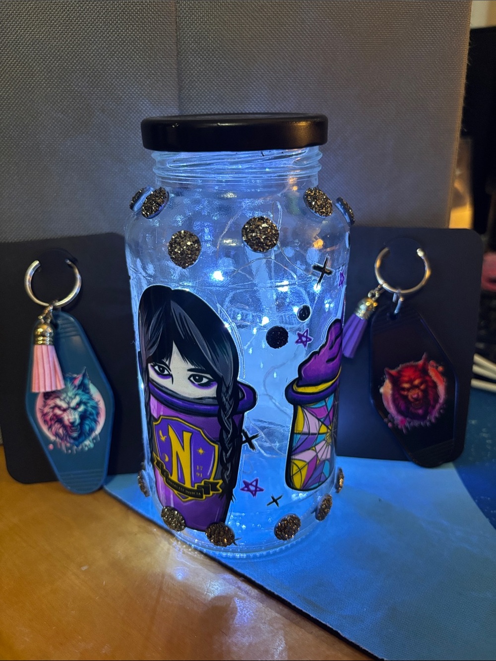 Gothic Light-Up Jar & 2 Motel Keychains Bundle - Picture 3 of 8